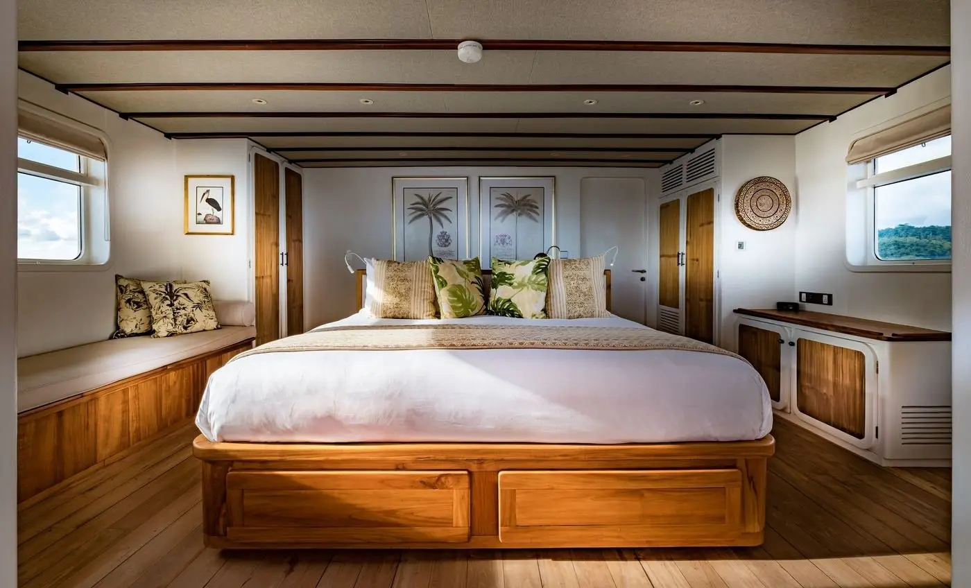 Master cabin aboard Rascal, a cabin-charter yacht in Indonesia