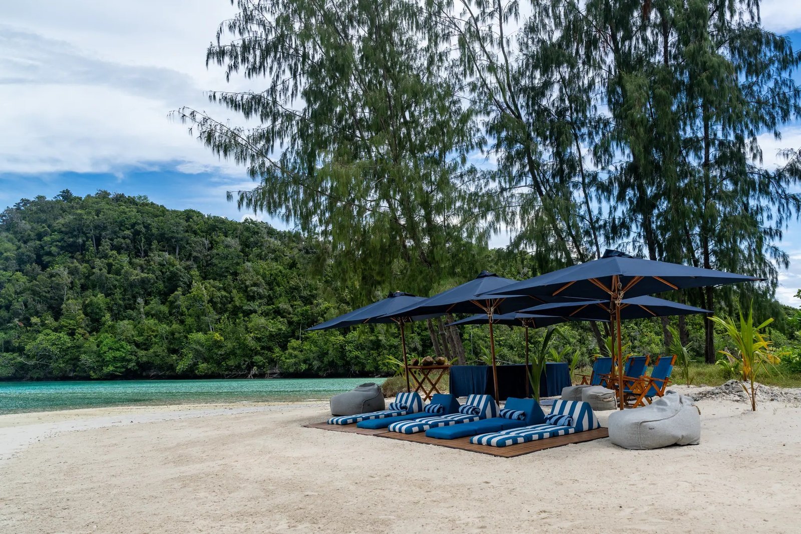 Beach picnic from a yacht charter in Indonesia