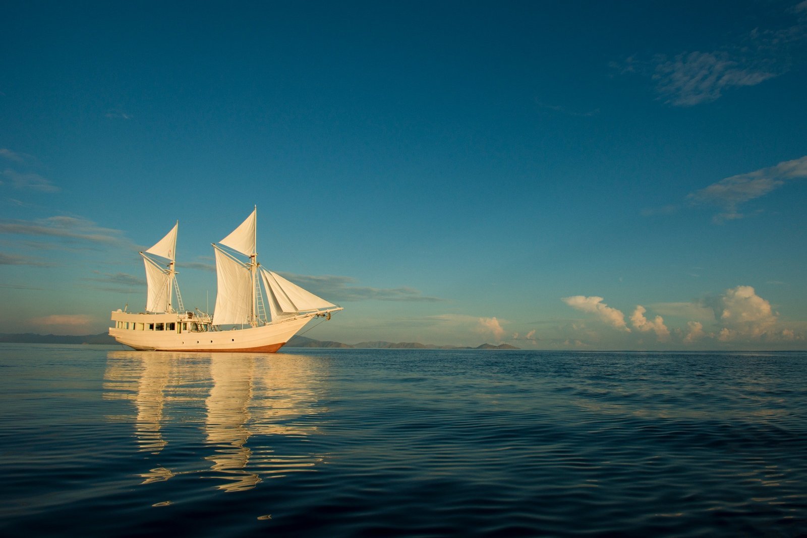 Alexa, a private phinisi yacht charter for two in Indonesia