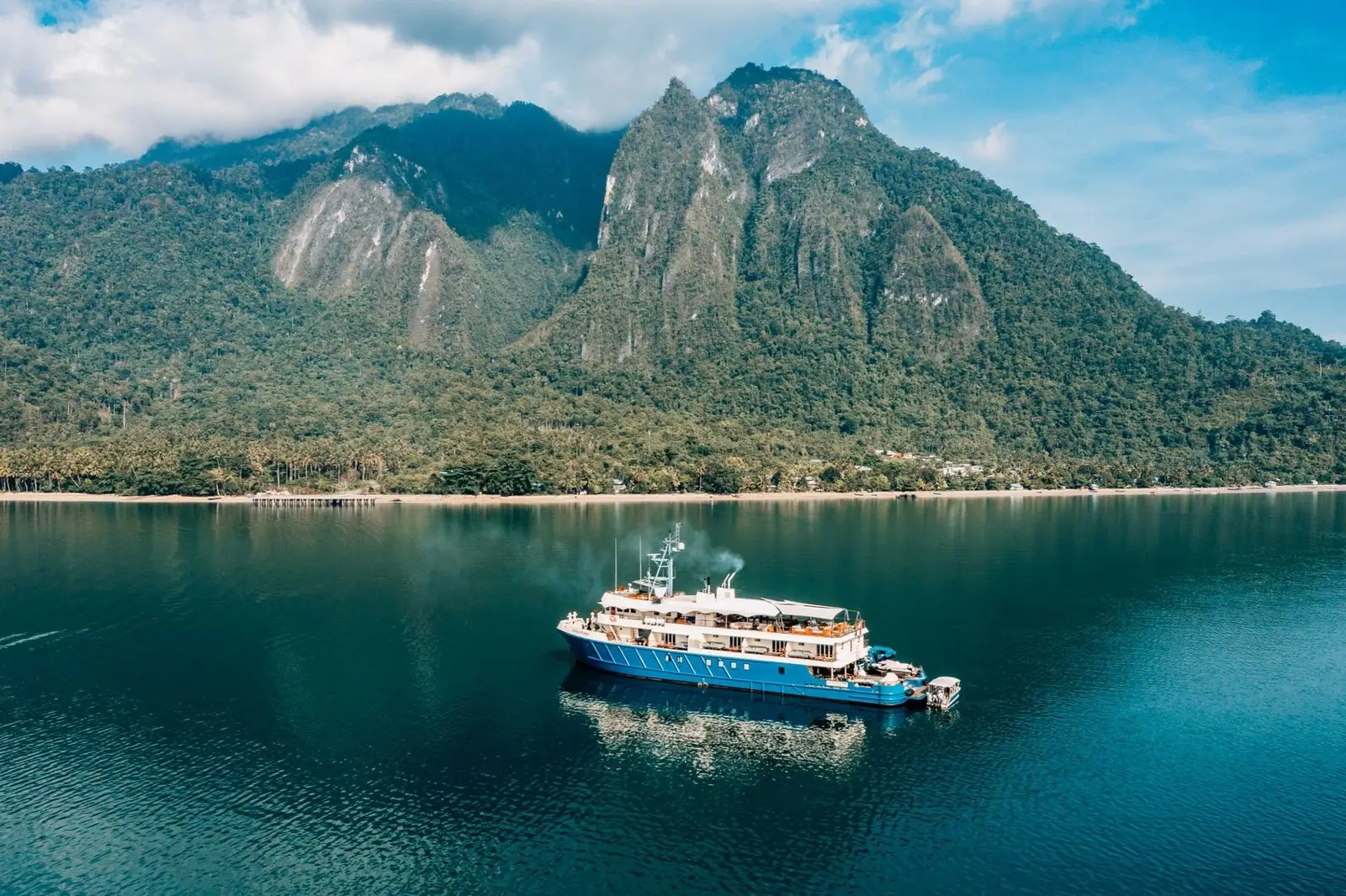 Kudanil Explorer, an 8-cabin steel expedition yacht for cabin trips and private charter in Komodo, Raja Ampat and the Banda Islands