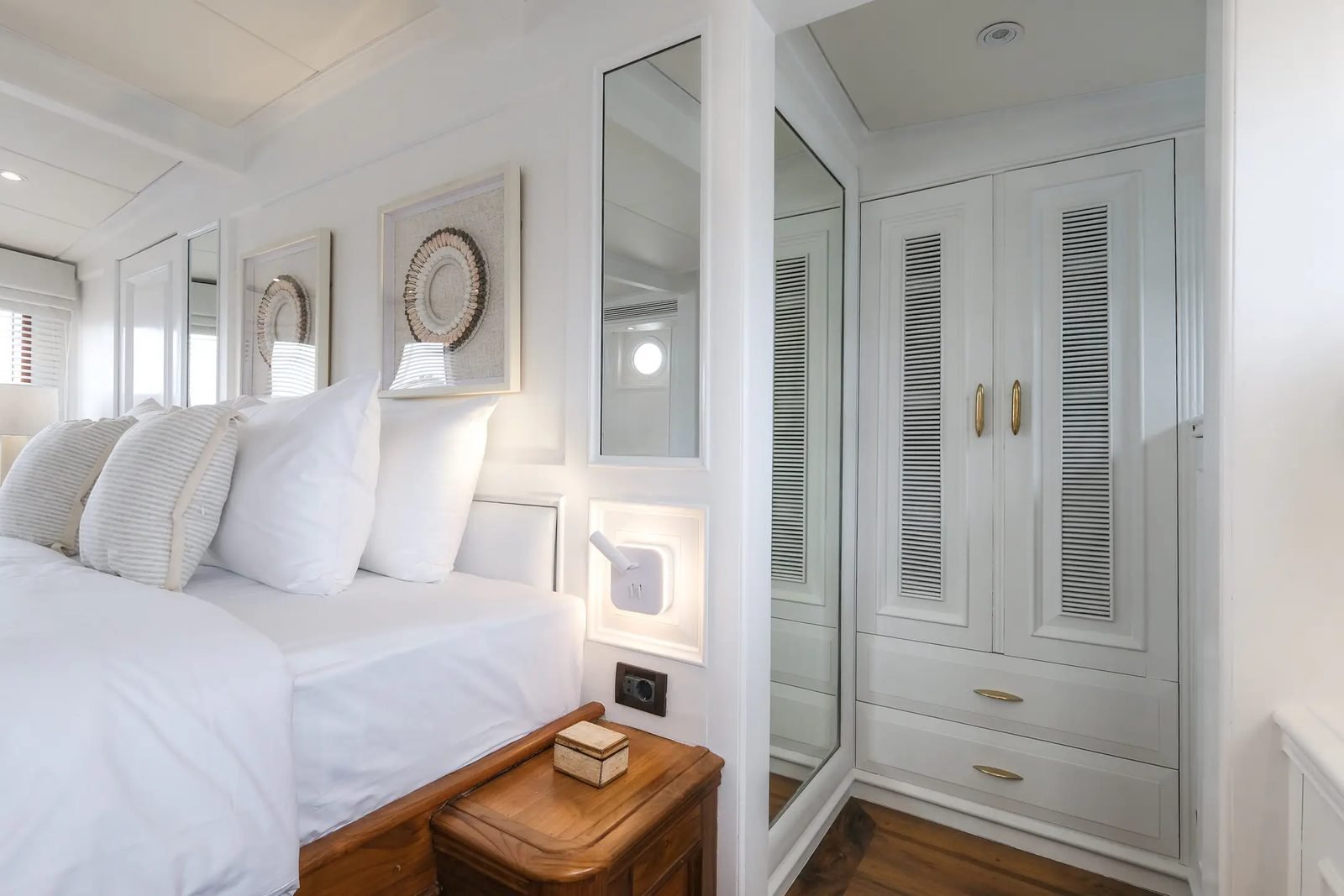 Master cabin on Mutiara Laut