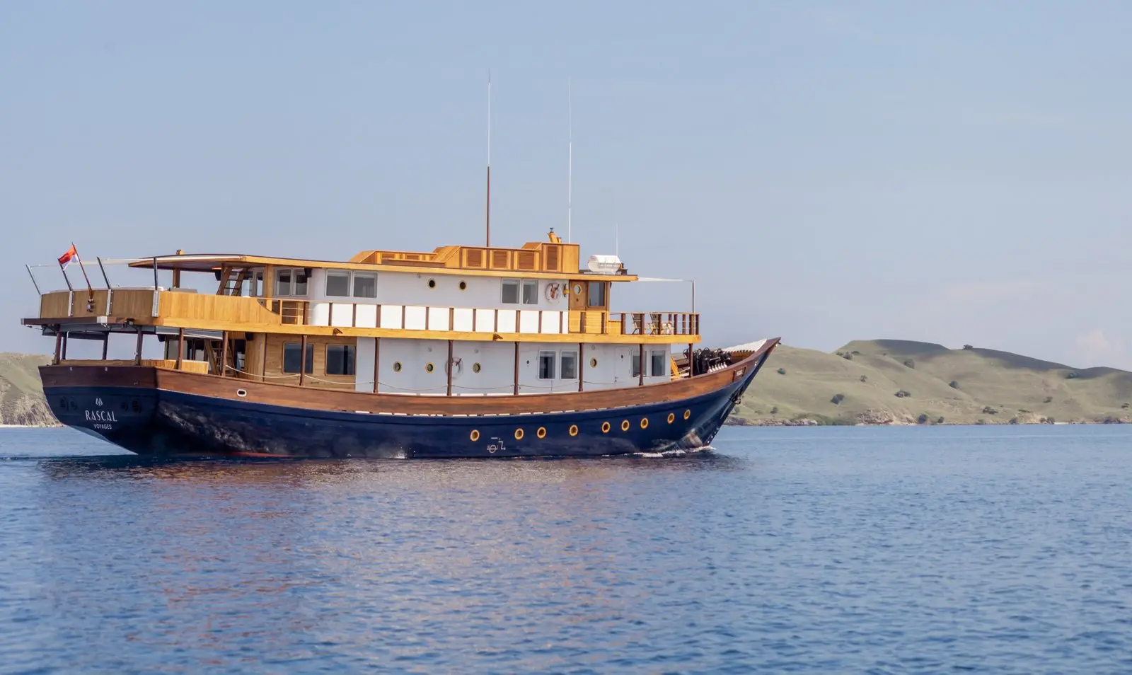 Rebel, a 5-cabin yacht for cabin trips and private charter in Komodo, Raja Ampat, the Spice Islands and Wakatobi